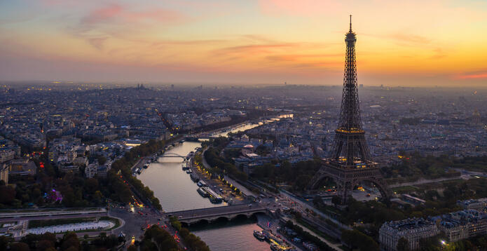 Paris at dawn_Digital - Website - Standard ImageCard