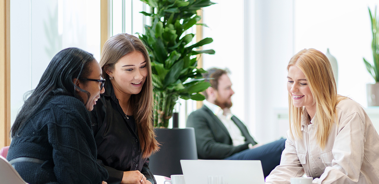 1179007_Career site visuals_Career site visuals_Hero_1440 x 700px