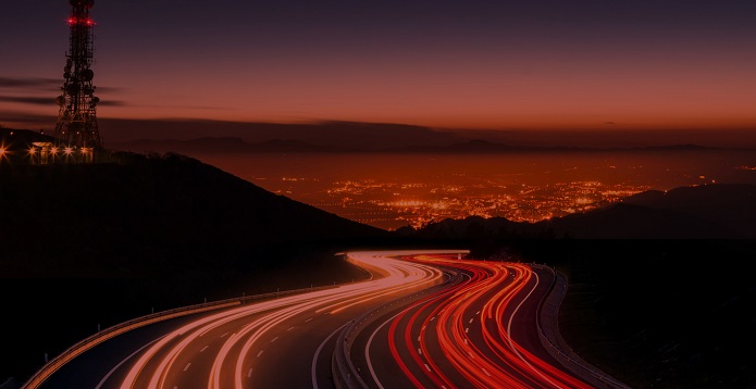 推动“一带一路”