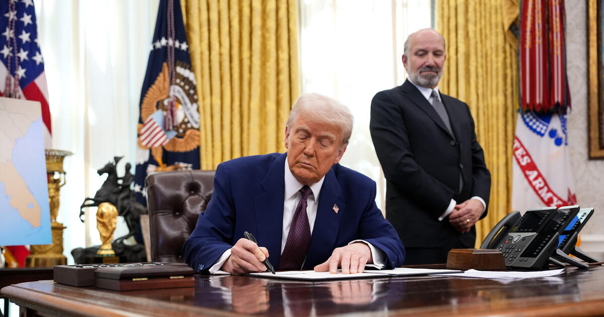 Trump signs tariffs memo