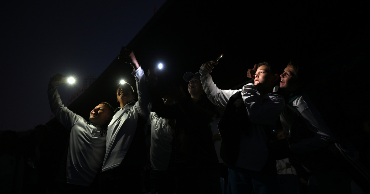 South Africans during blackout SEO