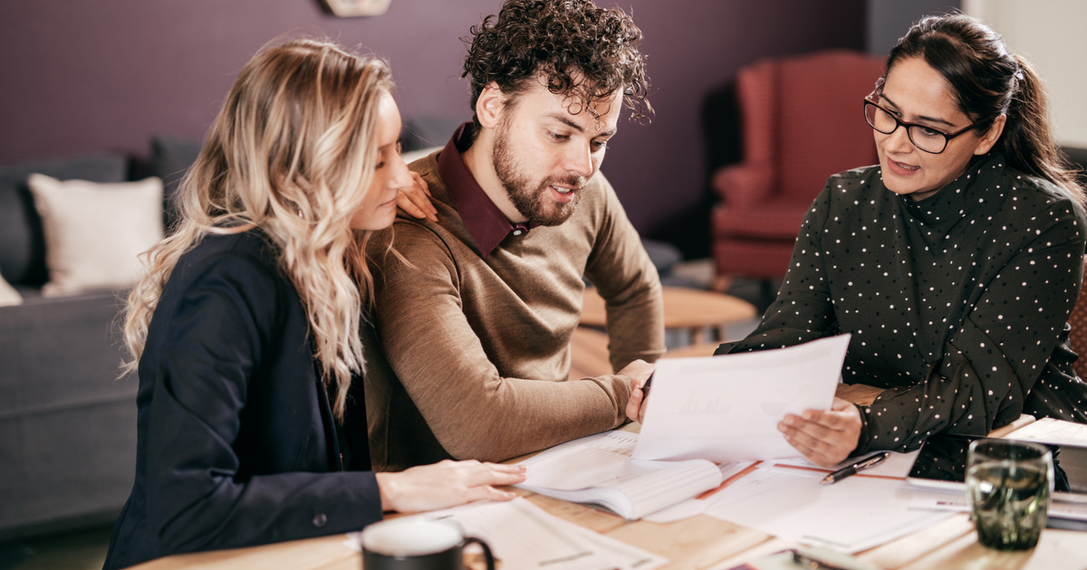 Young couple financial planning seo